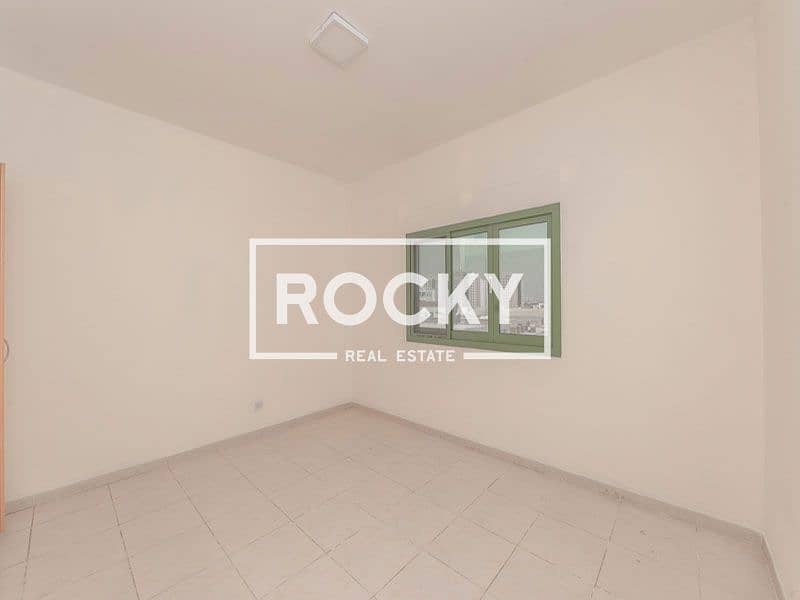 3 B/R Apt | Central A/C | Al Nahda - Image 12