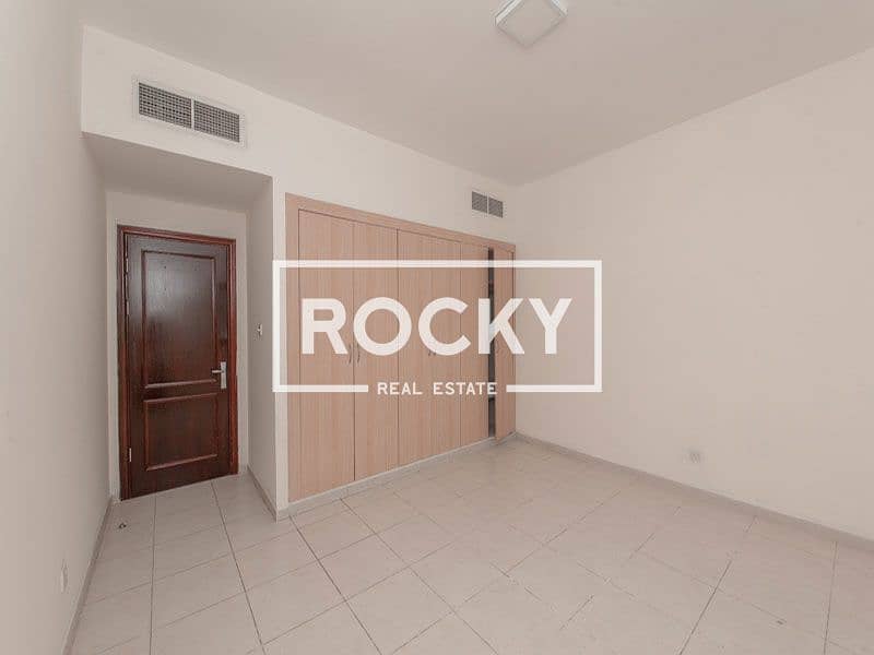 3 B/R Apt | Central A/C | Al Nahda - Image 15
