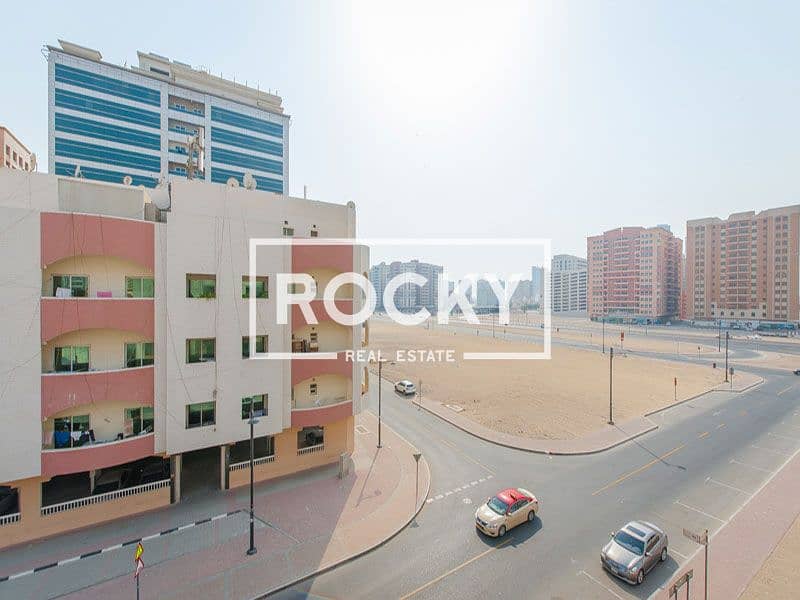 3 B/R Apt | Central A/C | Al Nahda - Image 26