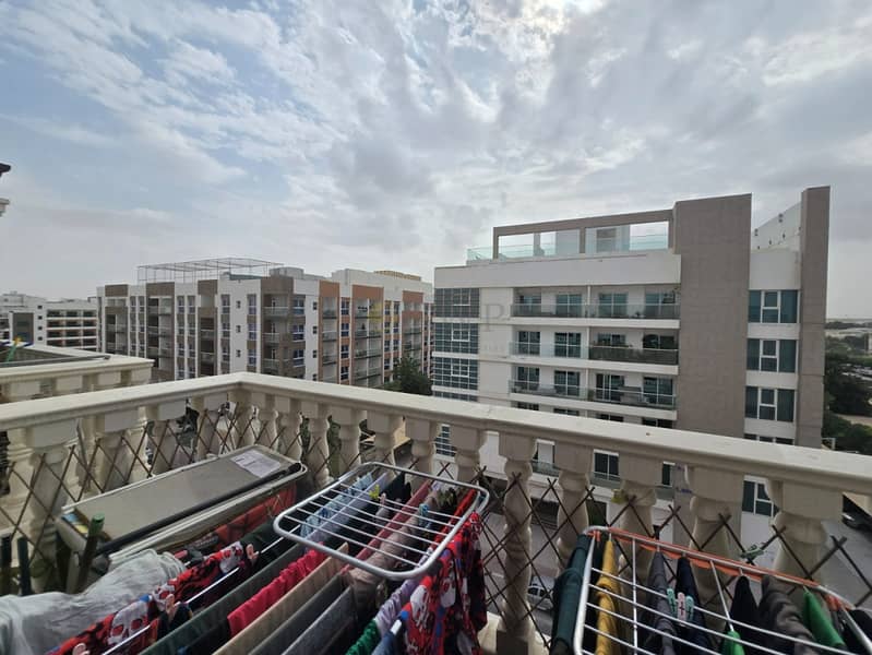 Spacious 2 b/r. Maids Room. Vaastu unit. Motivated - Image 19