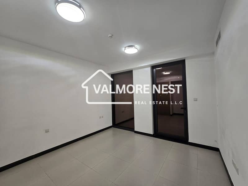 Spacious I Prime location I Balcony View - Image 7