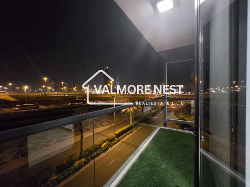 Spacious I Prime location I Balcony View - Image 8