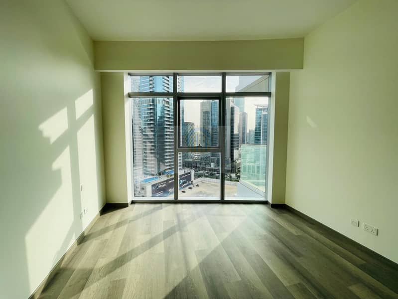 Elegant 1BR Brand New | Balcony | Burj Khalifa Community | Downtown - Image 21