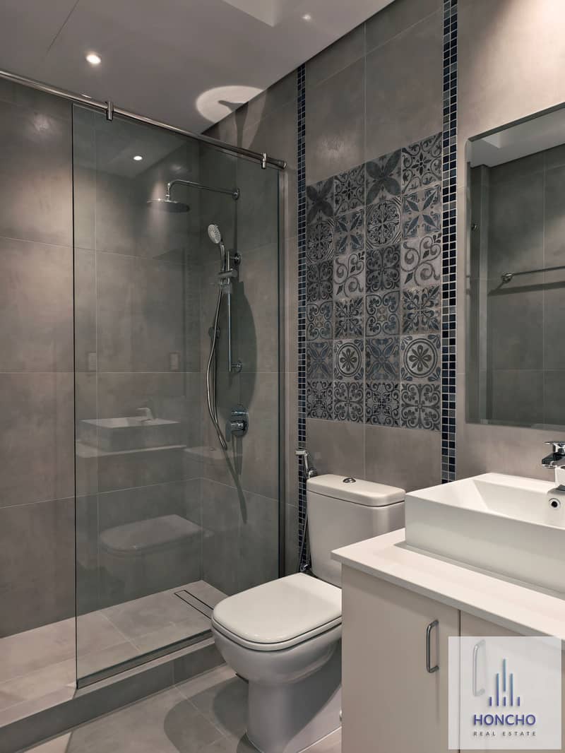 AMAZING BIG LAYOUT | TOP QUALITY| PREMIUM AREA - Image 9