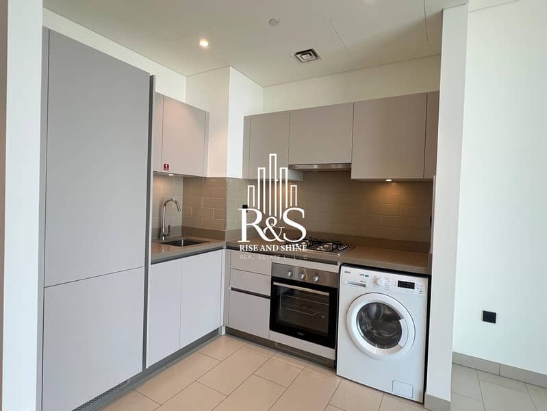 High Floor | Amazing Layout | Vacant - Image 9