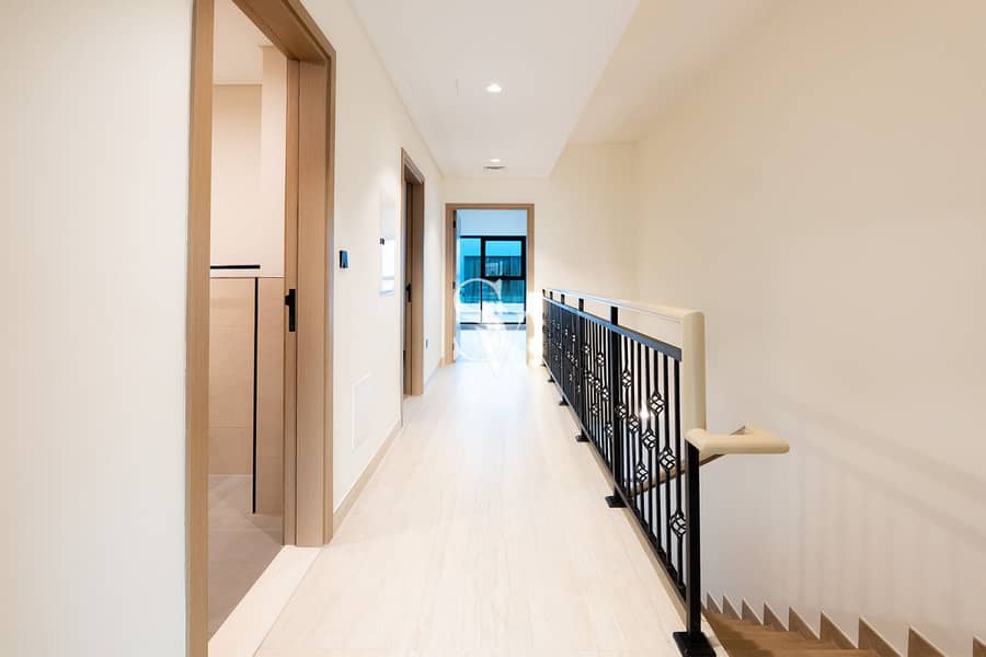 2 mins walk Close to Park | Single Row | Spacious