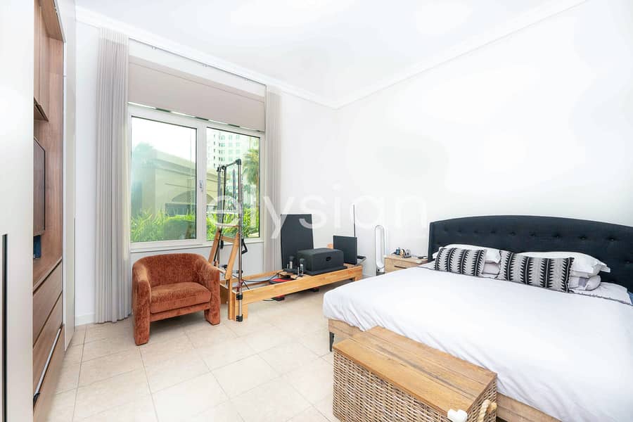 Upgraded | Vacant | Direct Beach Access - Image 7