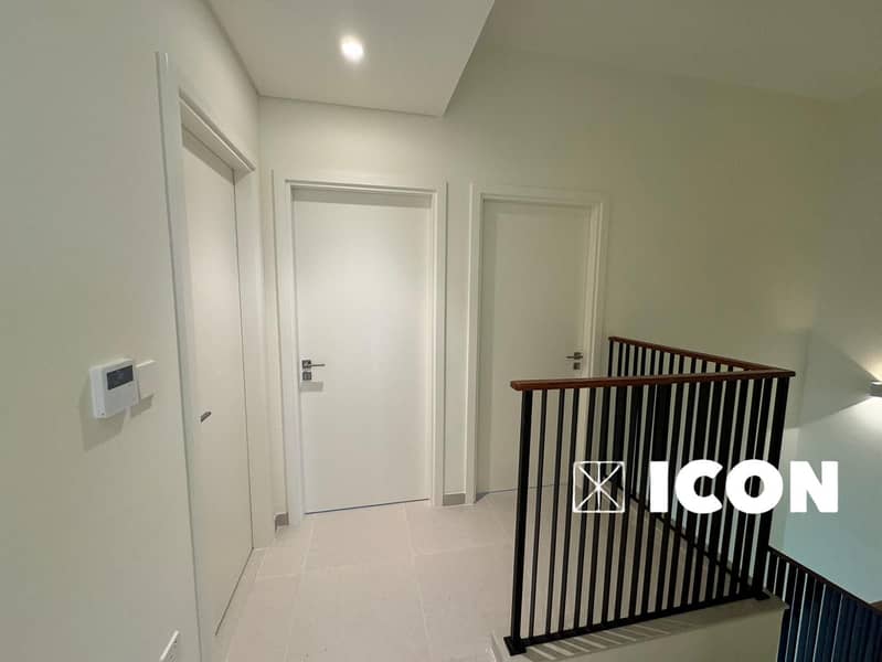 Vacant Now | Close to Pool & Park | Partial Single Row