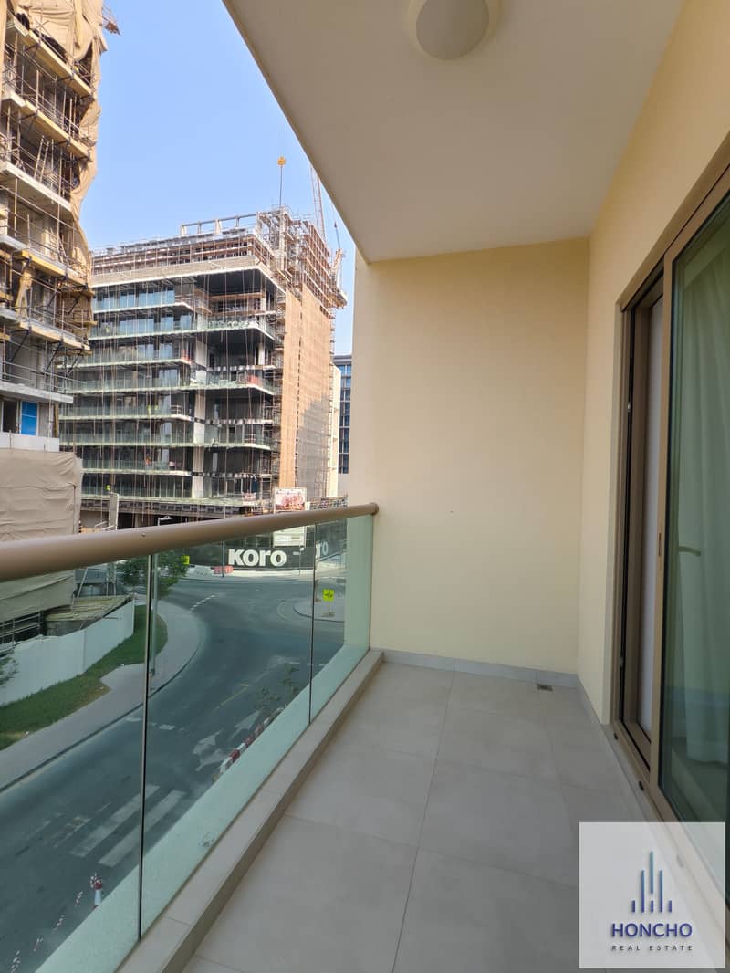 PREMIUM LOCATION | ALL AMENETIES | BIG LAY OUT |ULTRA LUXIRIOUS - Image 12