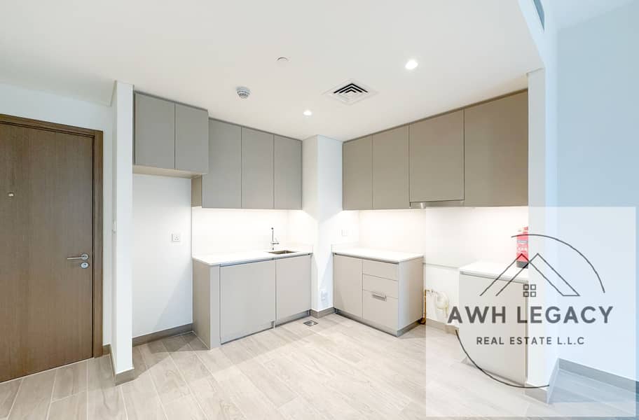 Brand New | Vacant | Creek Beach