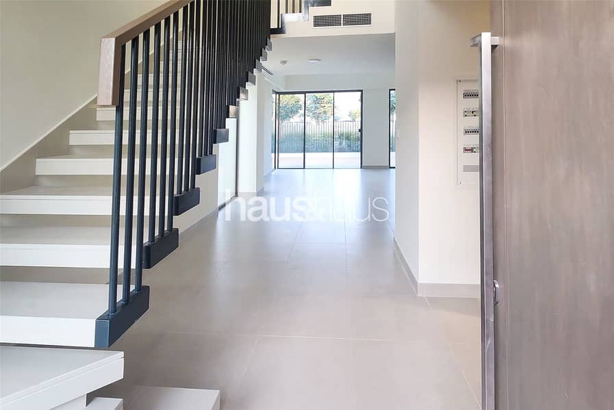 Single Row | Landscaped | Close to Amenities