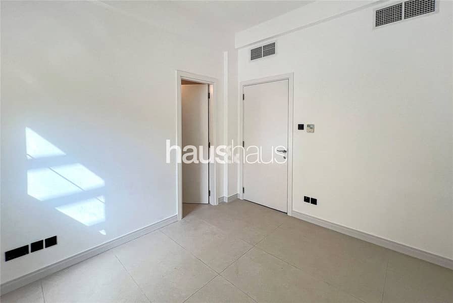 Upgraded | Lake View | Type 3M