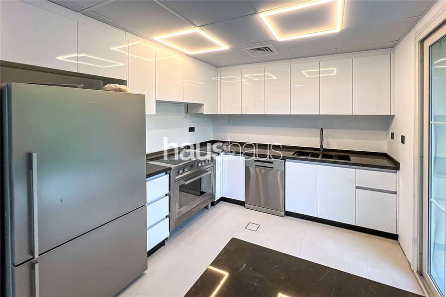 Upgraded | Lake View | Type 3M