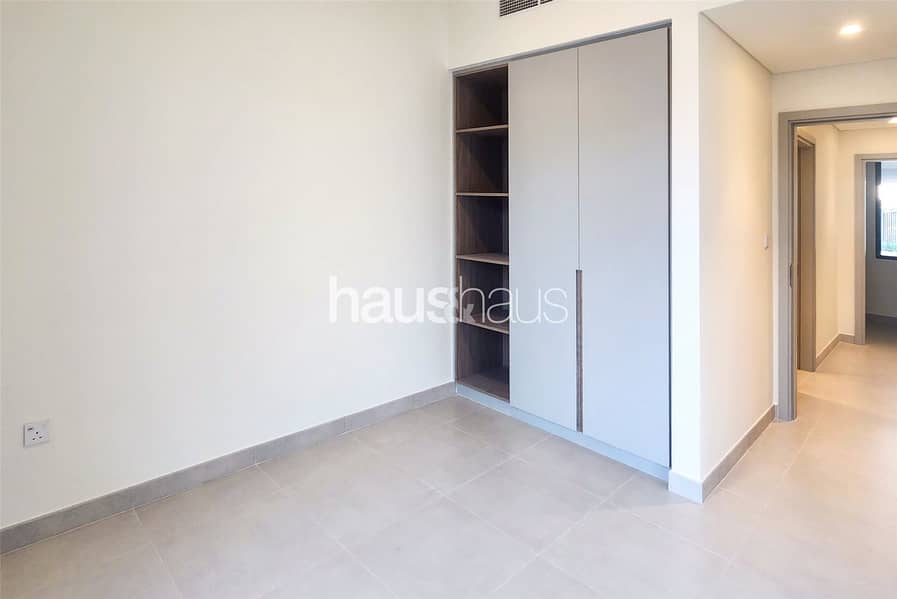 Single Row | Landscaped | Close to Amenities - Image 6