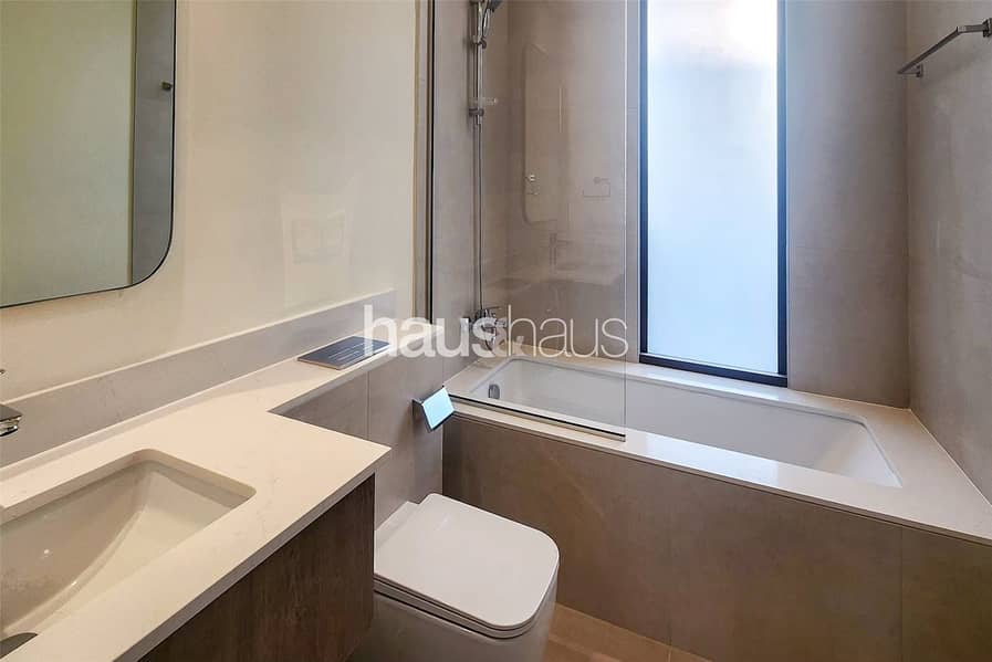 Single Row | Landscaped | Close to Amenities - Image 8