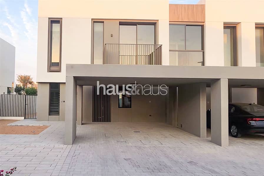 Single Row | Landscaped | Close to Amenities - Image 10