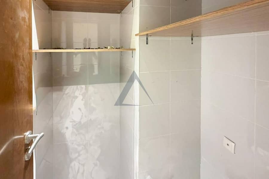 High Floor| Spacious Large 2BHK| Pets Allowed - Image 8