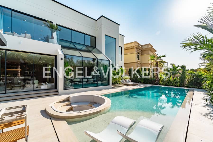 Lake View | Fully Upgraded | Garden Hall