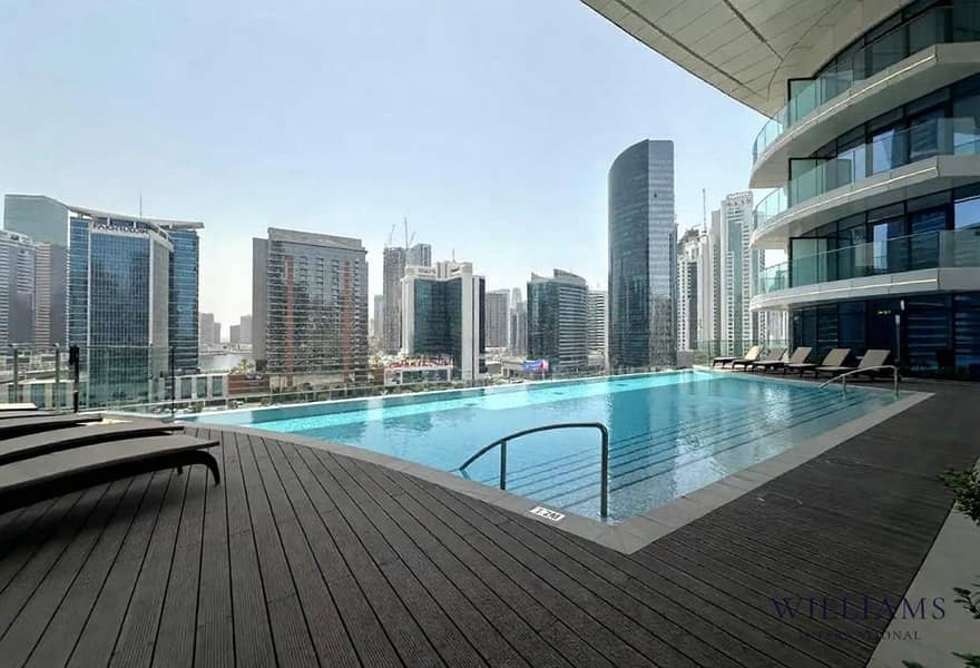 Vacant | 3 Bedroom | Luxury Views - Image 7