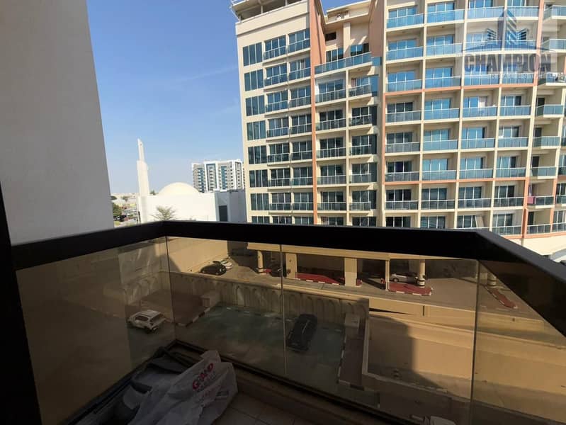 Bright and Spacious Studio Apartment | Great Location