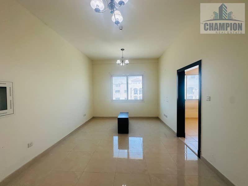 Spacious 1BHK | 2 Bathrooms | Large Kitchen - Image 8