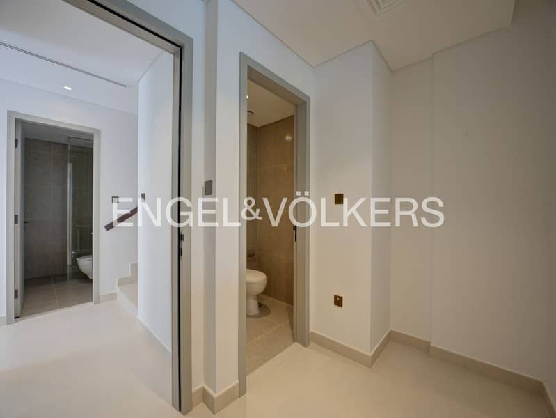 Great Location | Motivated Seller | Corner Unit - Image 8