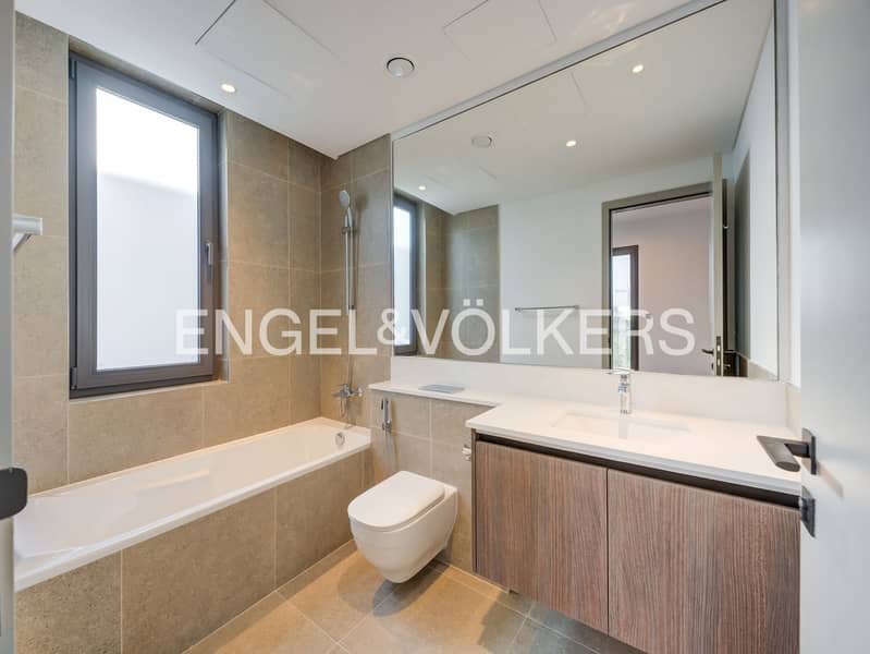 Great Location | Motivated Seller | Corner Unit - Image 18