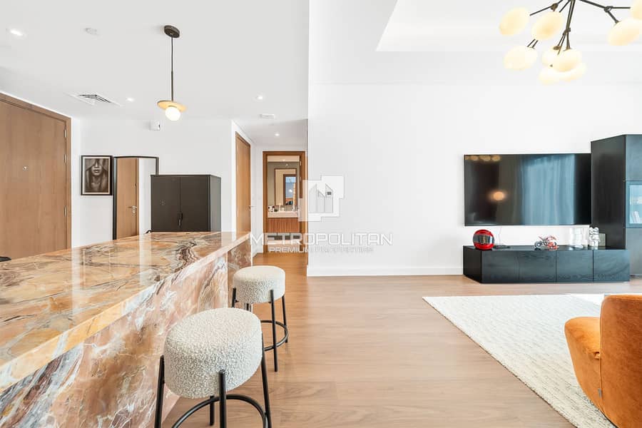 Full Burj Khalifa Skyline View | Urban Elegance - Image 7