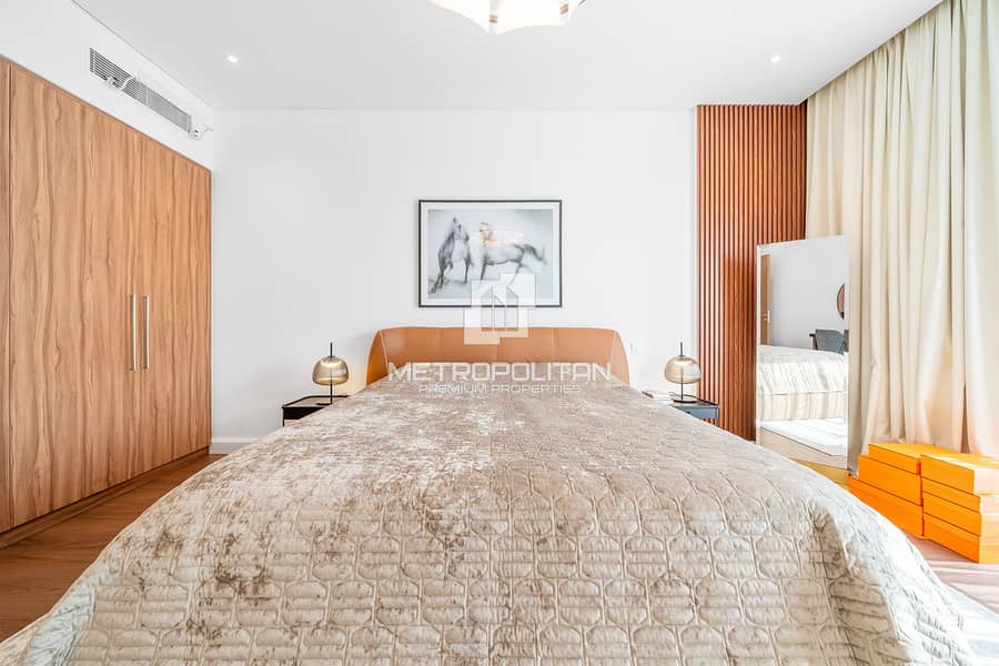 Full Burj Khalifa Skyline View | Urban Elegance - Image 14