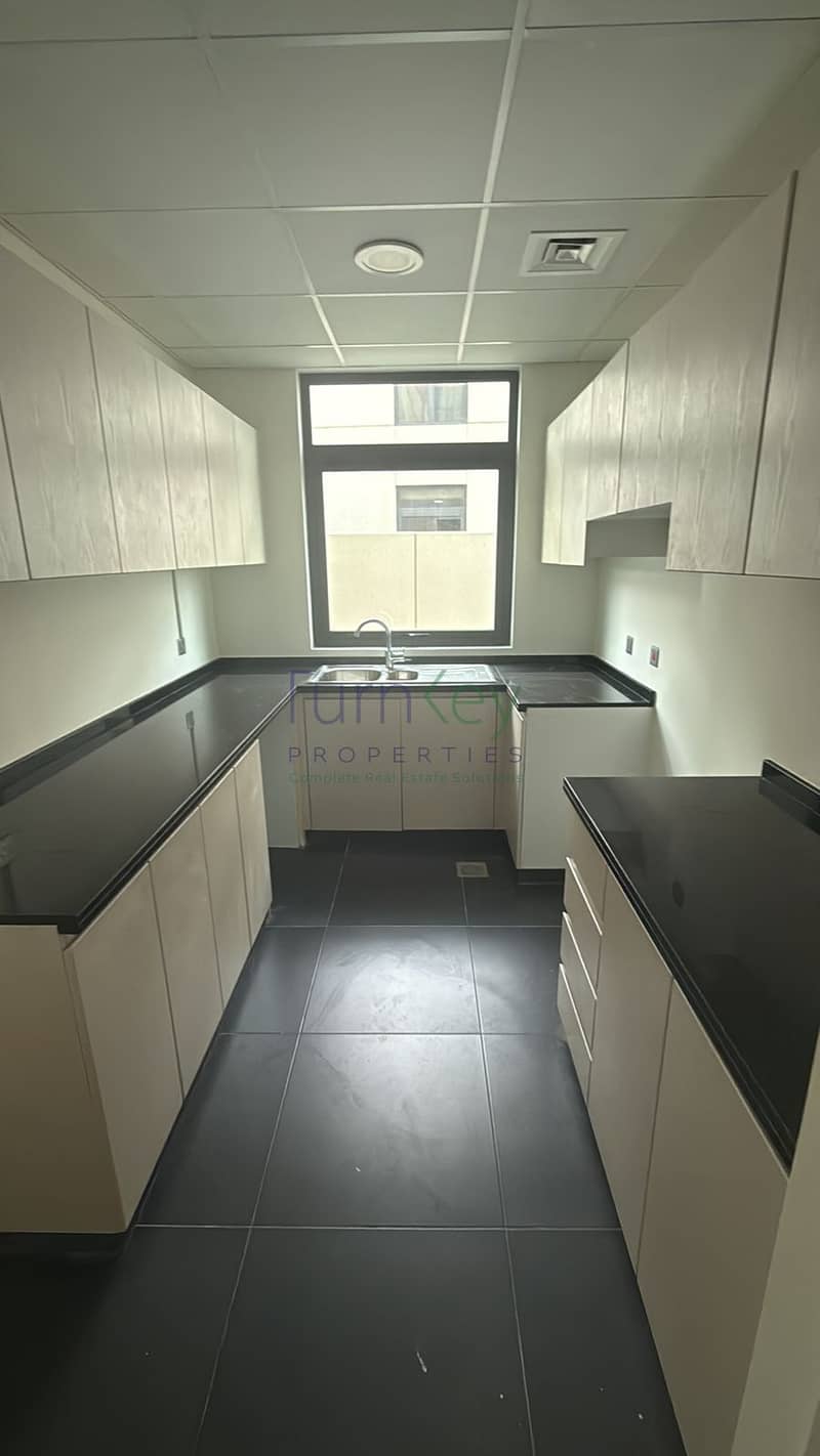 R2EM| Furnished| Unfurnsihed | Available