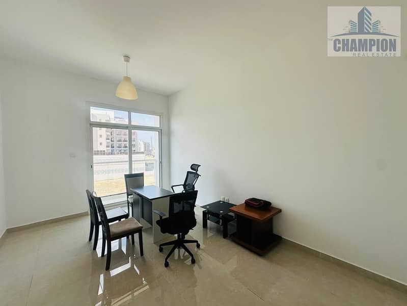 Well-Maintained Studio Apartment with Balcony - Chiller Free