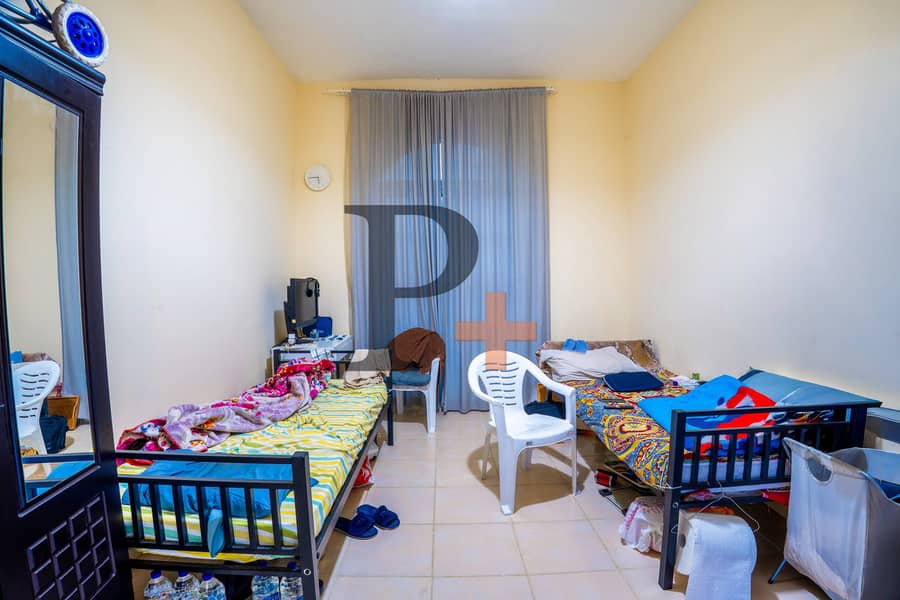 Spacious Unit | Great layout | Investment Opportunity