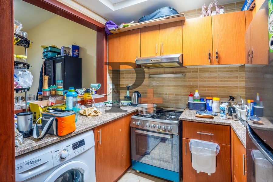 Spacious Unit | Great layout | Investment Opportunity