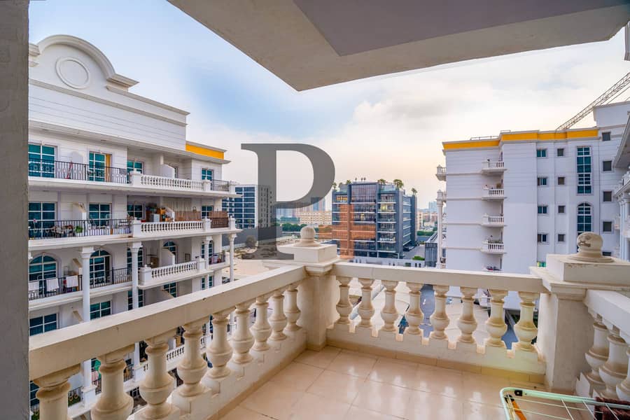 Spacious Unit | Great layout | Investment Opportunity - Image 10