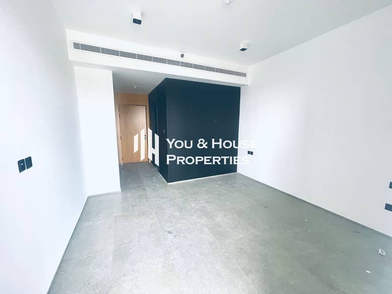 Spacious 2-Bed Layout | Contemporary Finishes | Prime Community Living