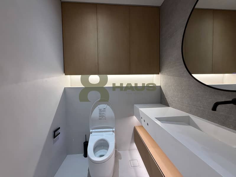 Beautiful Design | Fully Renovated | Vacant - Image 14