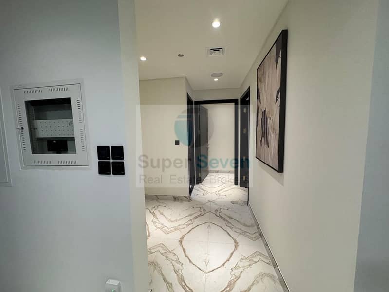 MID FLOOR | INSIDE AMMENTIES VIEW | BRAND NEW UNIT - Image 6