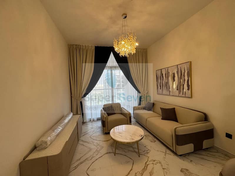 MID FLOOR | INSIDE AMMENTIES VIEW | BRAND NEW UNIT - Image 7