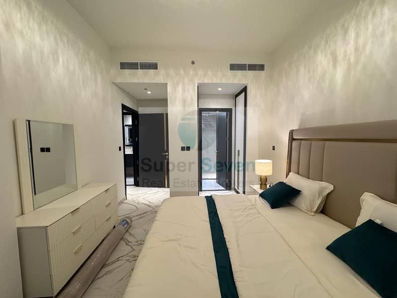 MID FLOOR | INSIDE AMMENTIES VIEW | BRAND NEW UNIT - Image 19