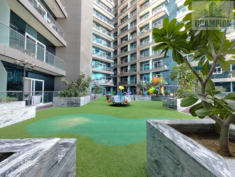 Bright and Spacious Studio Apartment | Great Location - Image 13