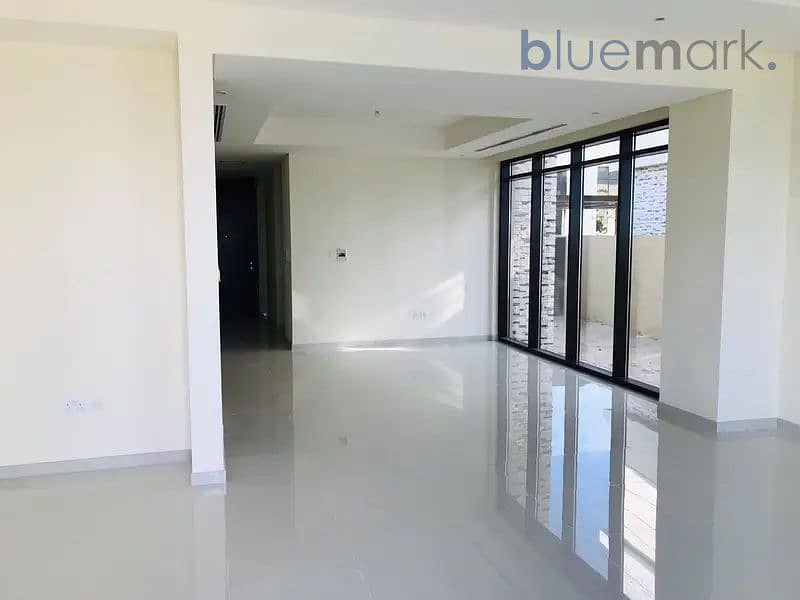 (TH-L) Single Row | Excellent 3 Beds Villa (Semi-Detached) for Sale