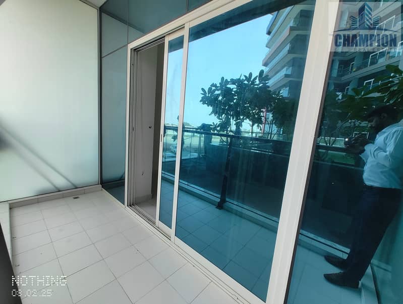 Bright and Spacious Studio Apartment | Great Location - Image 7