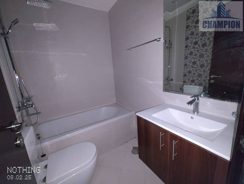 Bright and Spacious Studio Apartment | Great Location - Image 9