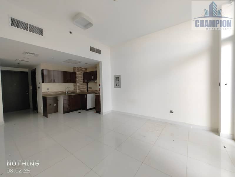 Bright and Spacious Studio Apartment | Great Location - Image 11