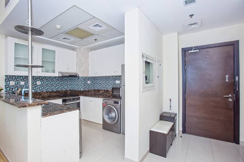 Available I Fully Furnished I Amazing View