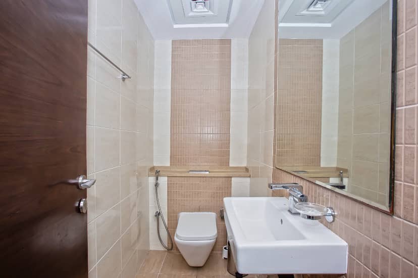 Available I Fully Furnished I Amazing View - Image 9