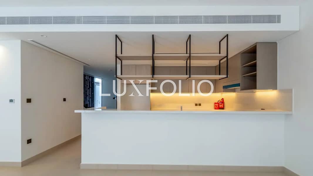 Upgraded Unit | Ready Now | Prime Location - Image 7