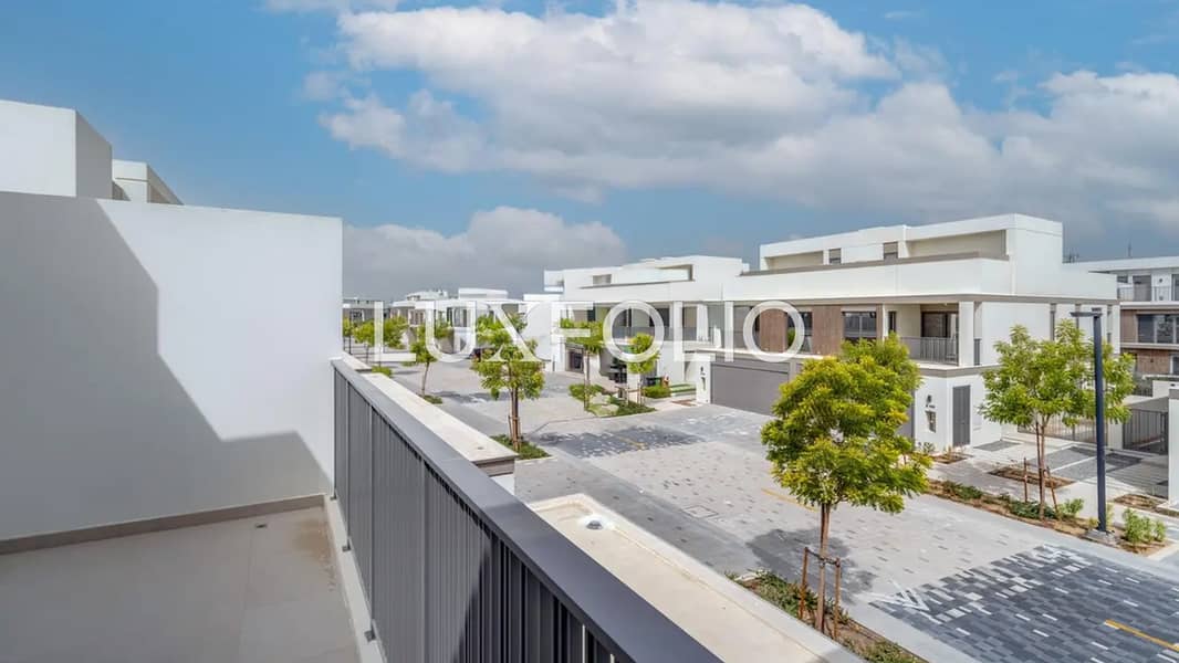 Upgraded Unit | Ready Now | Prime Location - Image 12