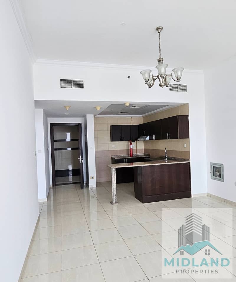 Nice & Huge | Vacant - 2 Bedroom | Open View | Al Rabia Tower | Majan - Image 7