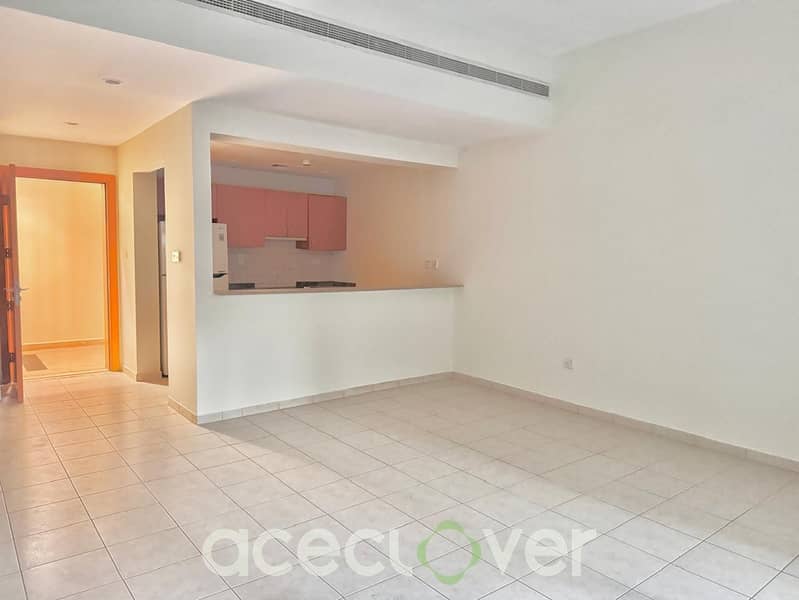 3 BHK with Laundry with Courtyard /Vacant